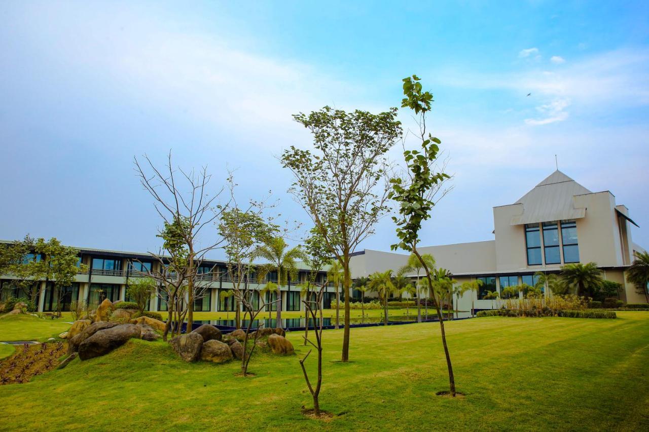 Tiger Palace Resort Bhairāhawā Exterior foto