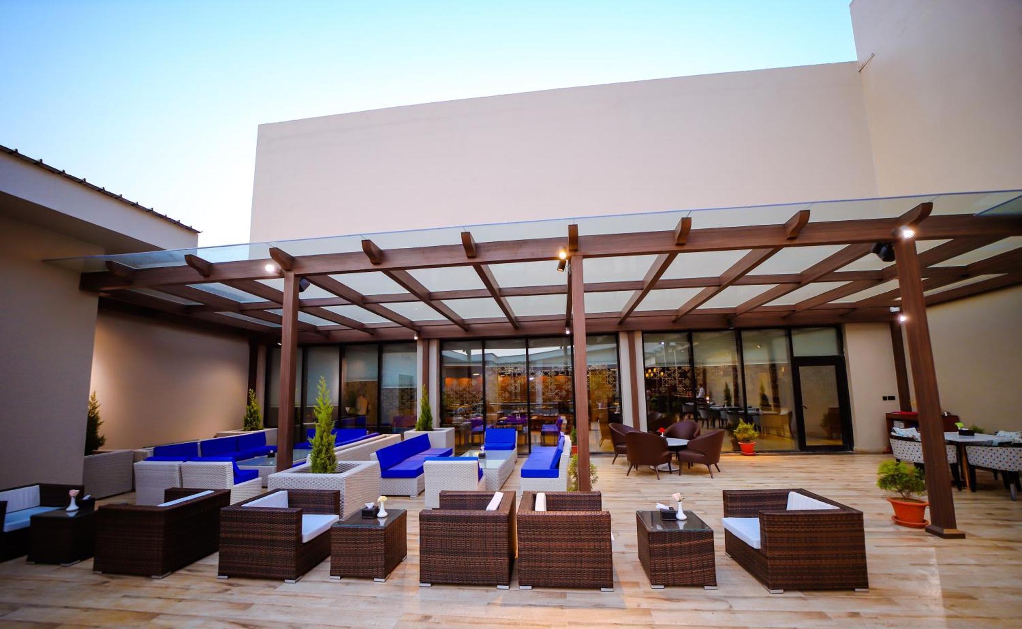 Tiger Palace Resort Bhairāhawā Exterior foto
