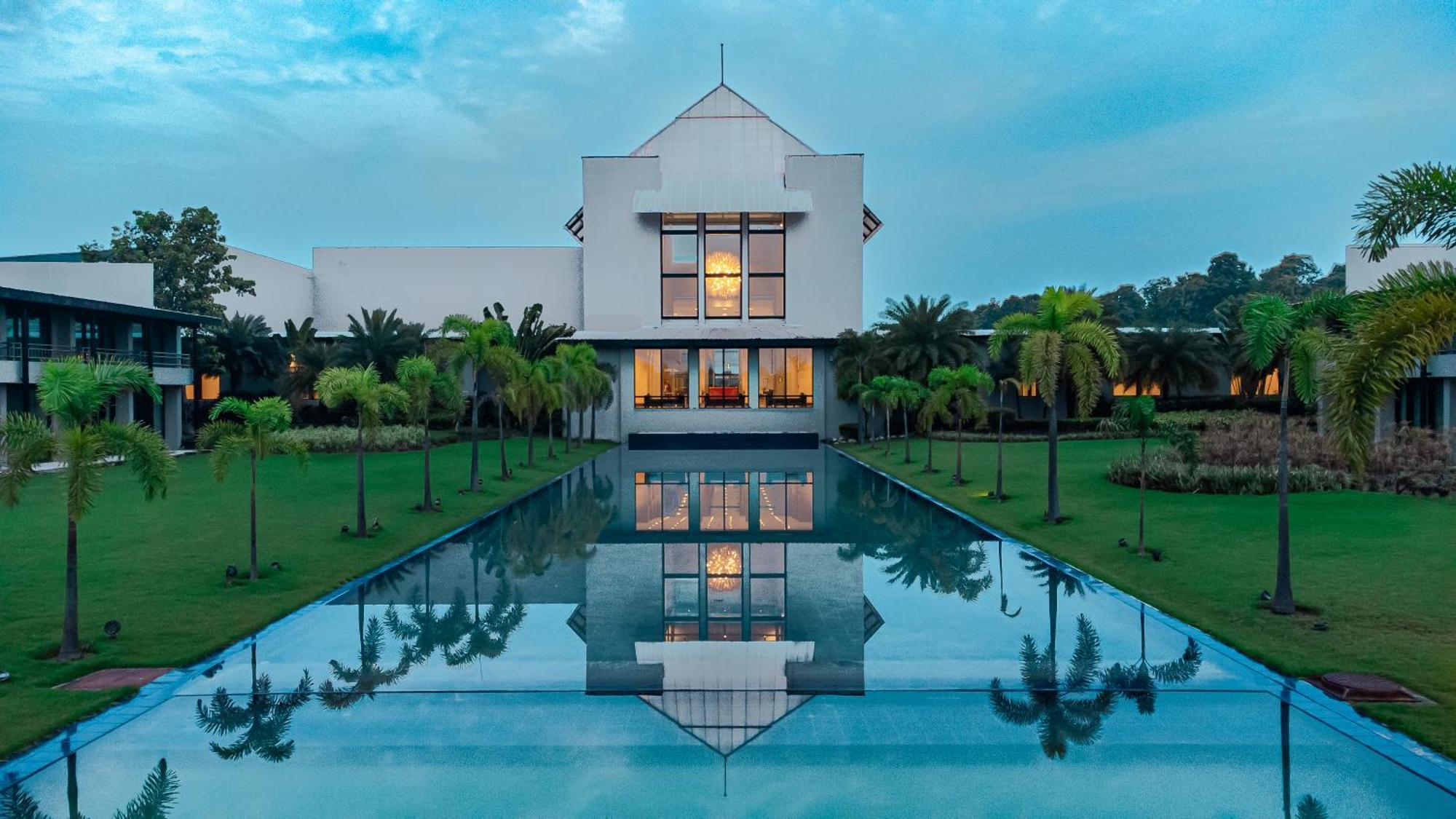 Tiger Palace Resort Bhairāhawā Exterior foto